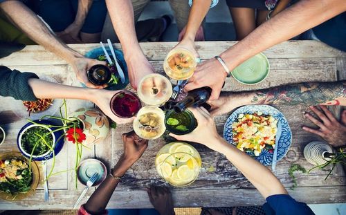 Consumption of food and beverage products